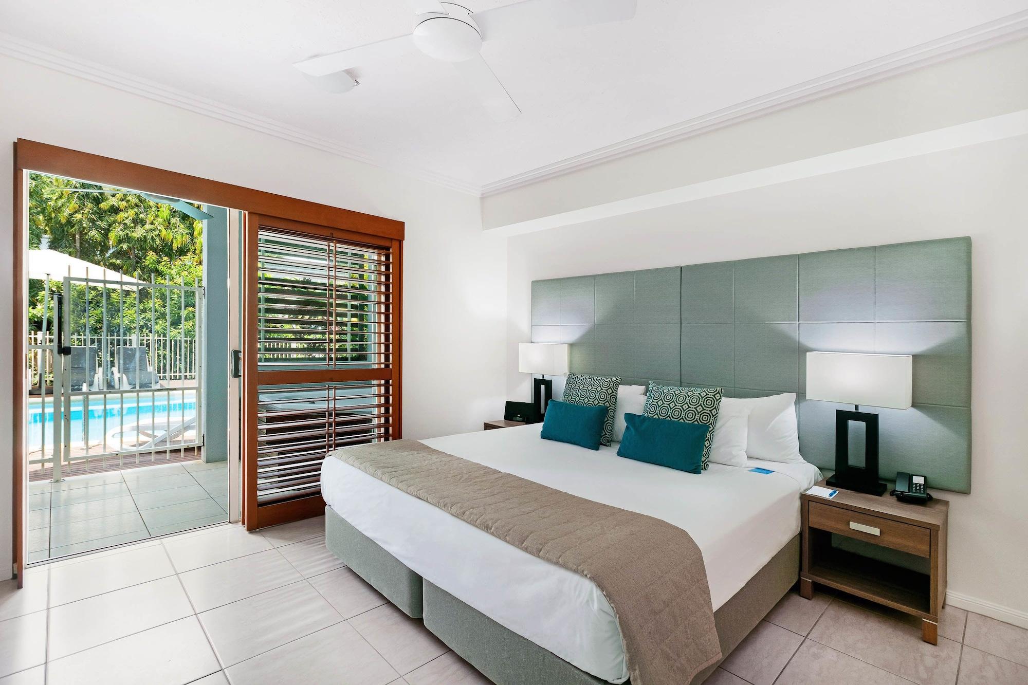 Mantra Aqueous On Port Aparthotel Port Douglas Exterior foto