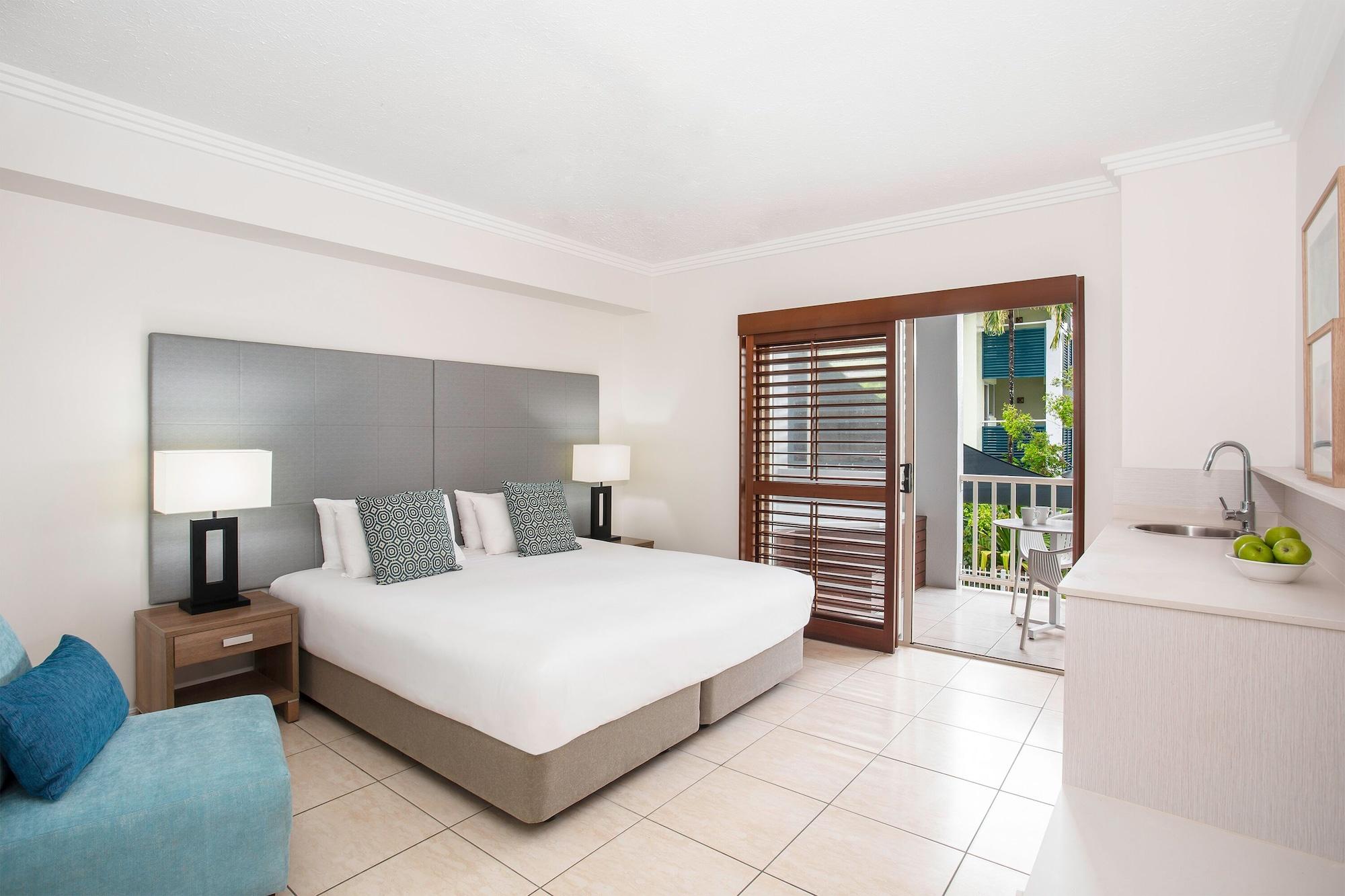 Mantra Aqueous On Port Aparthotel Port Douglas Exterior foto
