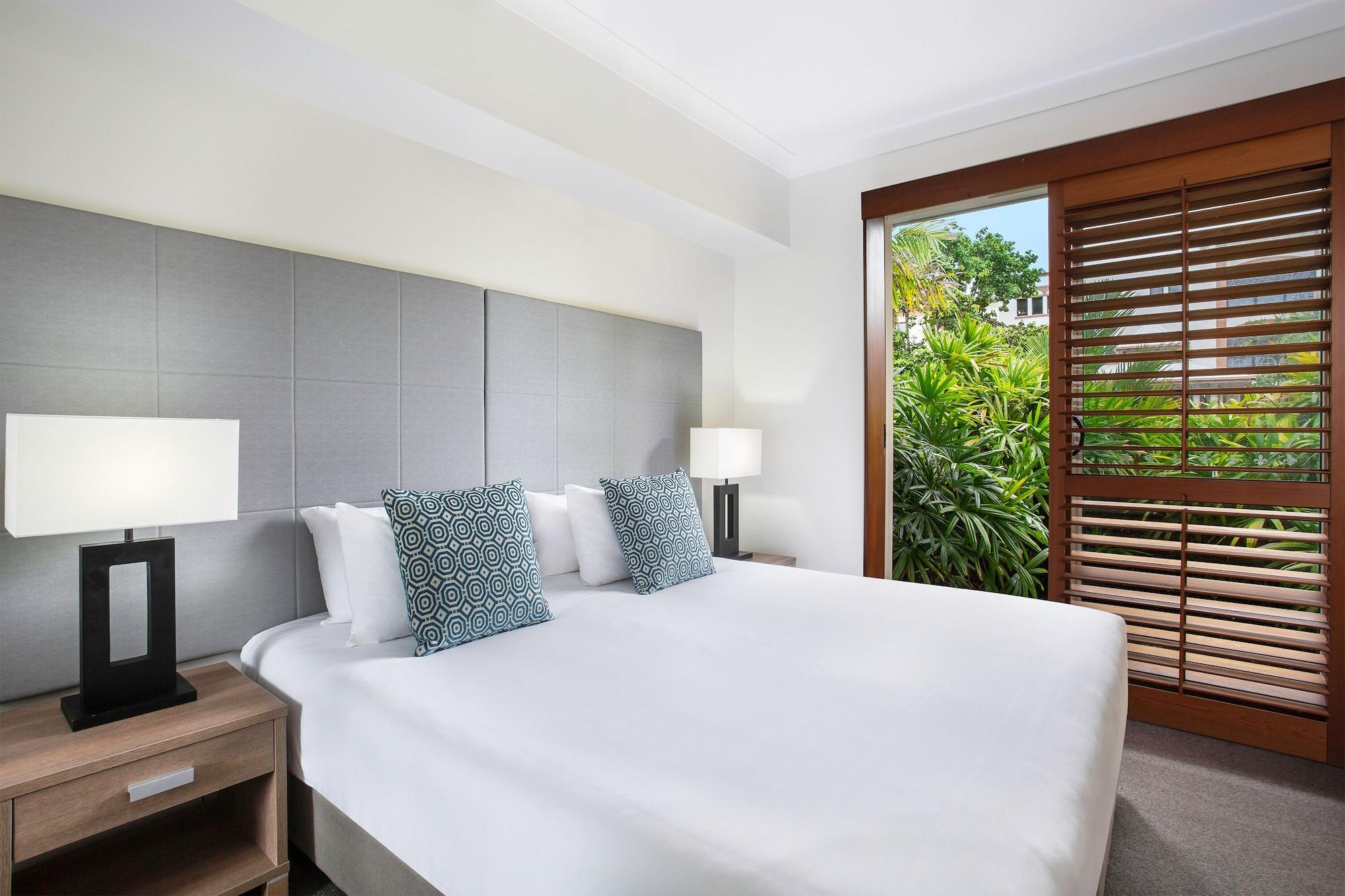 Mantra Aqueous On Port Aparthotel Port Douglas Exterior foto