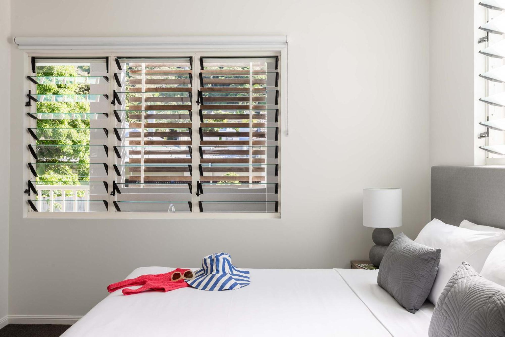 Mantra Aqueous On Port Aparthotel Port Douglas Exterior foto