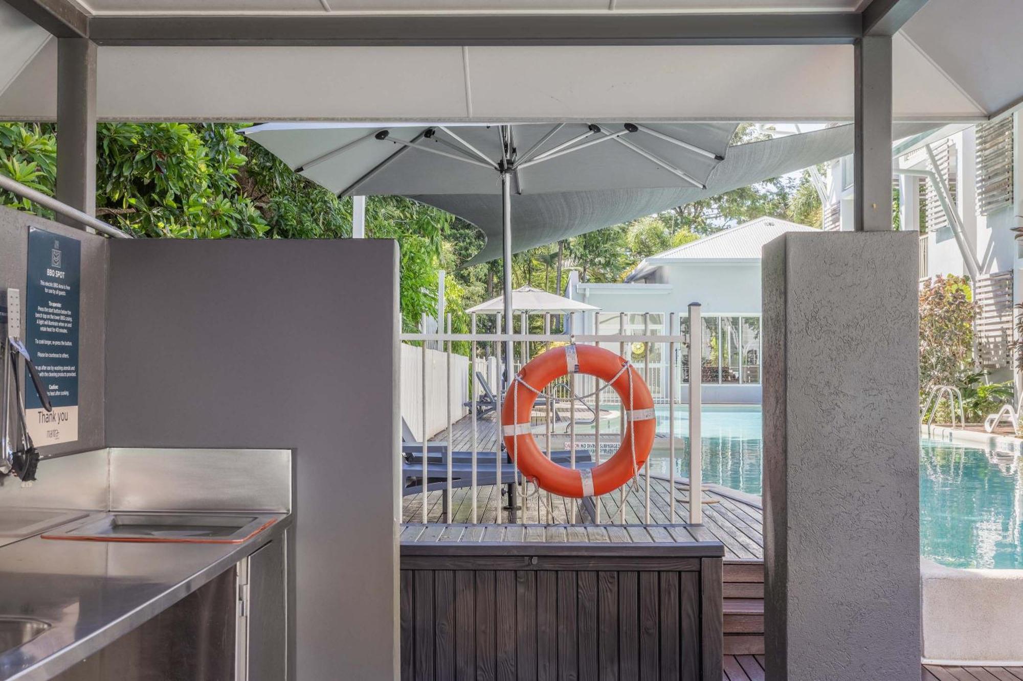 Mantra Aqueous On Port Aparthotel Port Douglas Exterior foto