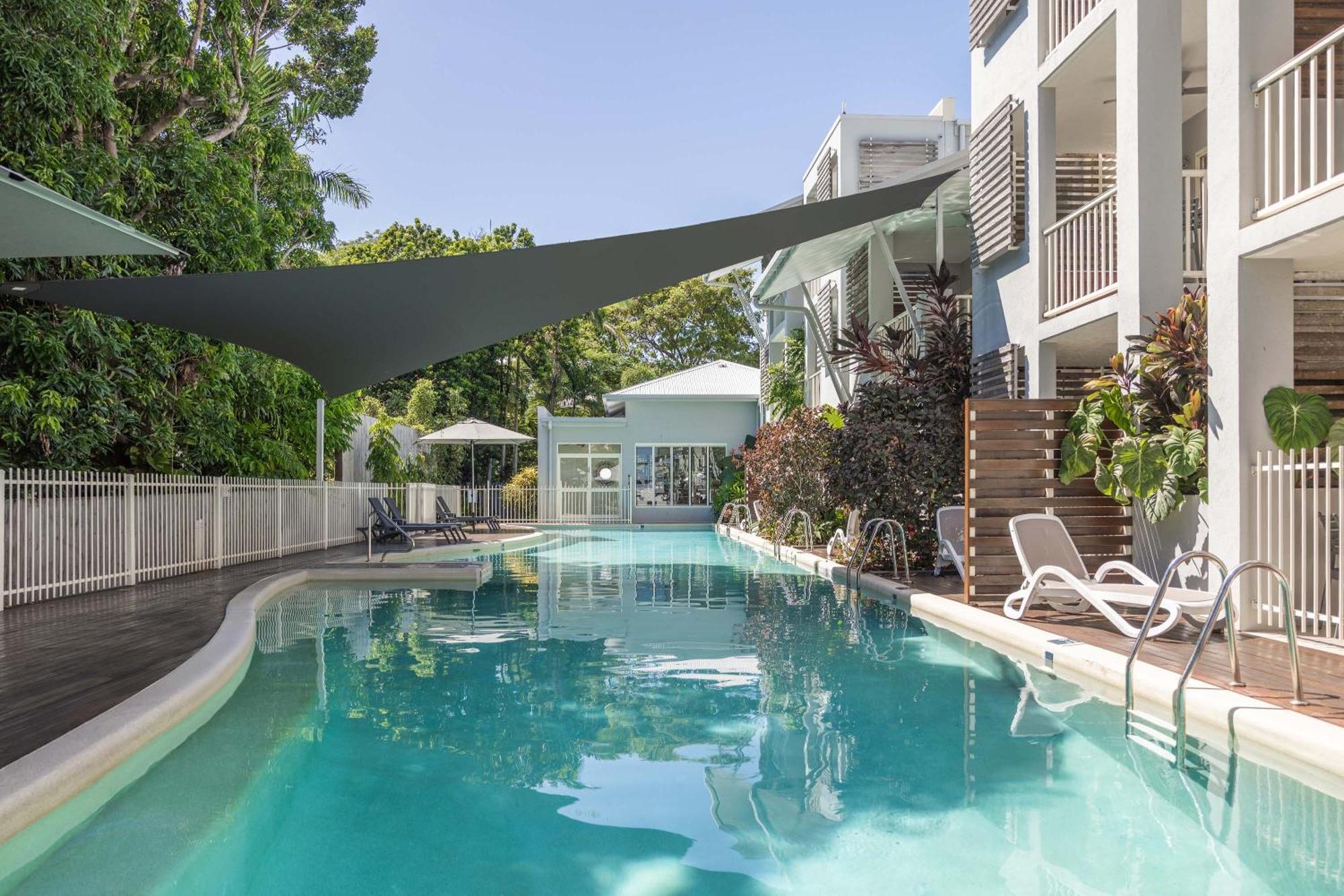 Mantra Aqueous On Port Aparthotel Port Douglas Exterior foto